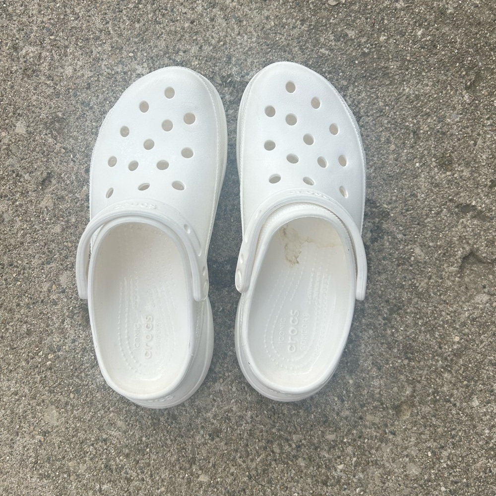 Crocs Bae Clog In White Size W10 - image 5